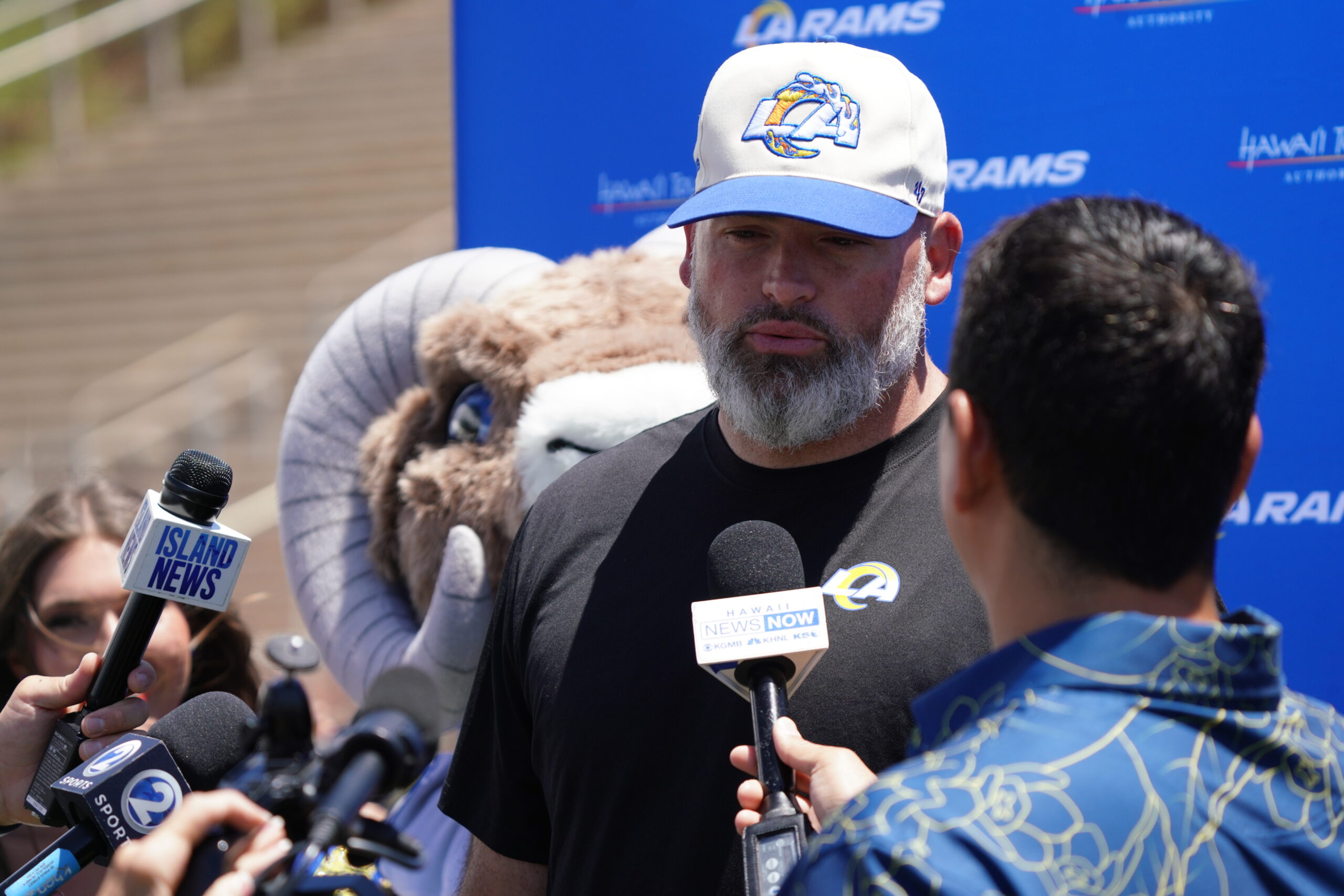 Los Angeles Rams' visit uplifts Lahainaluna High School, Habitat for ...
